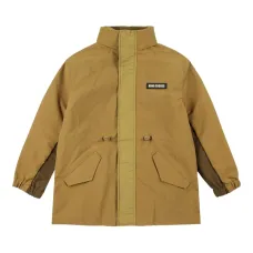 Куртка с панелями из переработанного полиамида