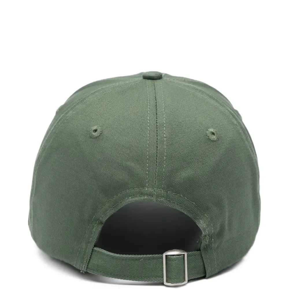 Бейсболка с вышитым логотипом