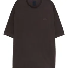 Футболка с вышитым логотипом