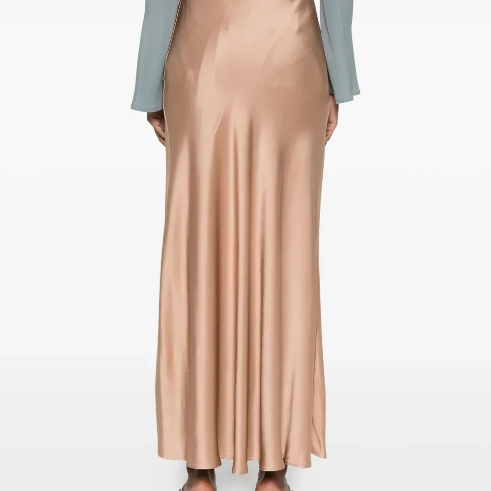 Атласная юбка Атласная юбка