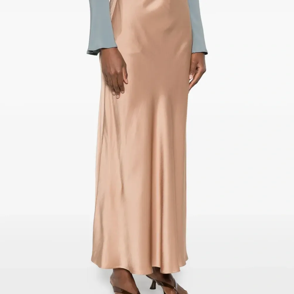 Атласная юбка Атласная юбка