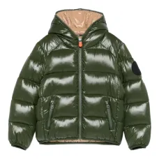 Пуховик с нашивкой-логотипом