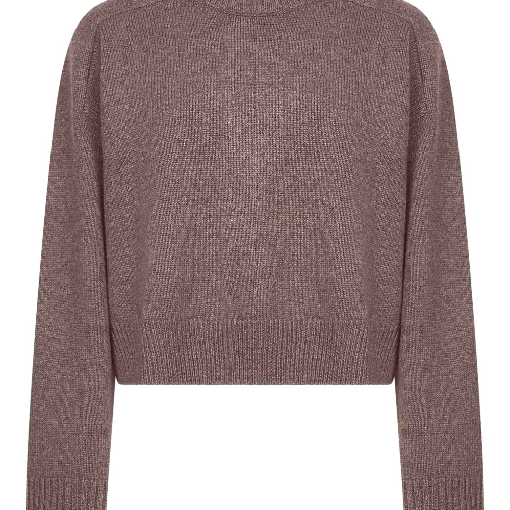 Шерстяной свитер