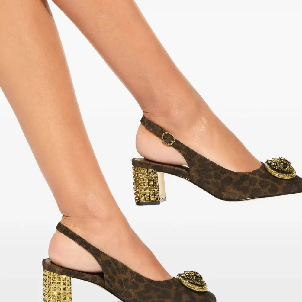 Туфли Chelsea 60 с ремешком на пятке