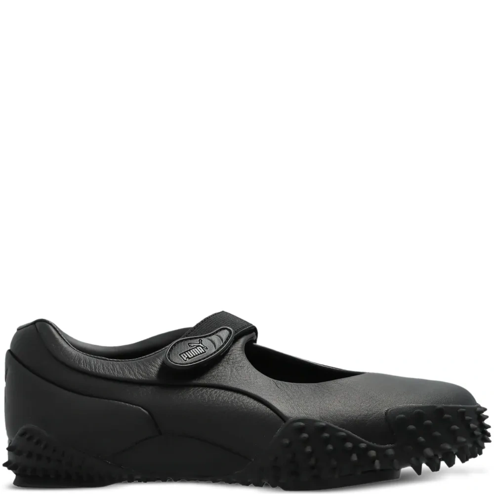 Кроссовки на подошве с шипами Кроссовки на подошве с шипами