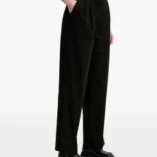 Брюки с защипами