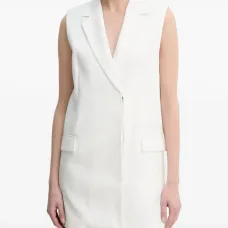 Платье без рукавов