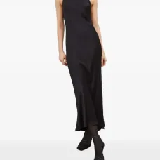 Платье на тонких бретелях Платье на тонких бретелях