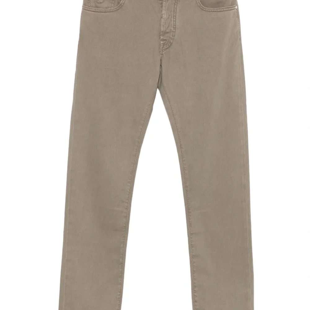 Прямые джинсы