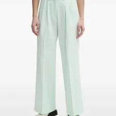 Брюки со складками спереди Брюки со складками спереди