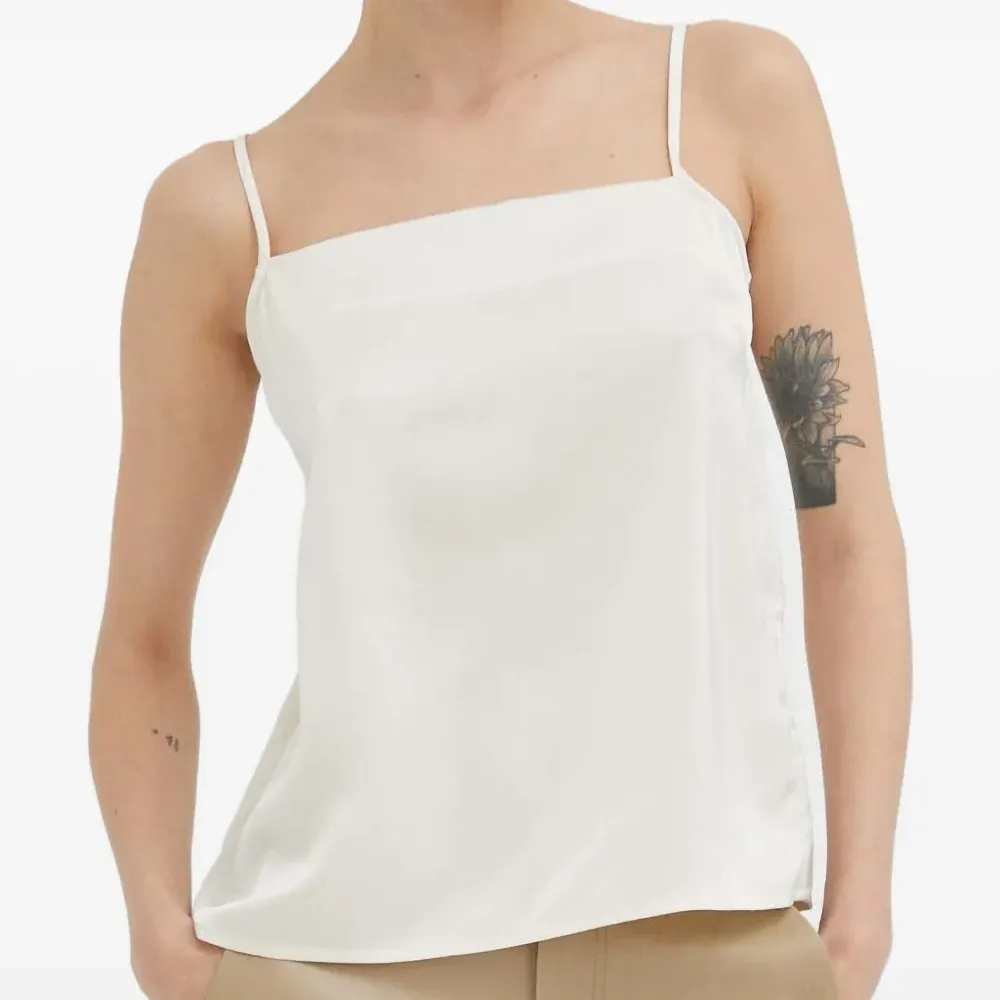 Топ с квадратным вырезом