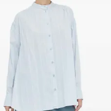 Полосатая рубашка на пуговицах