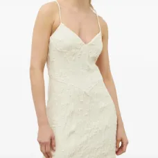 Платье с фактурными бретелями