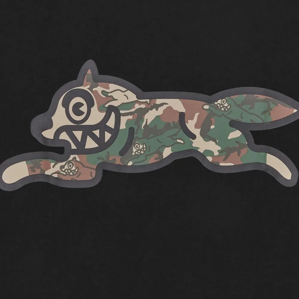 Футболка с камуфляжным принтом