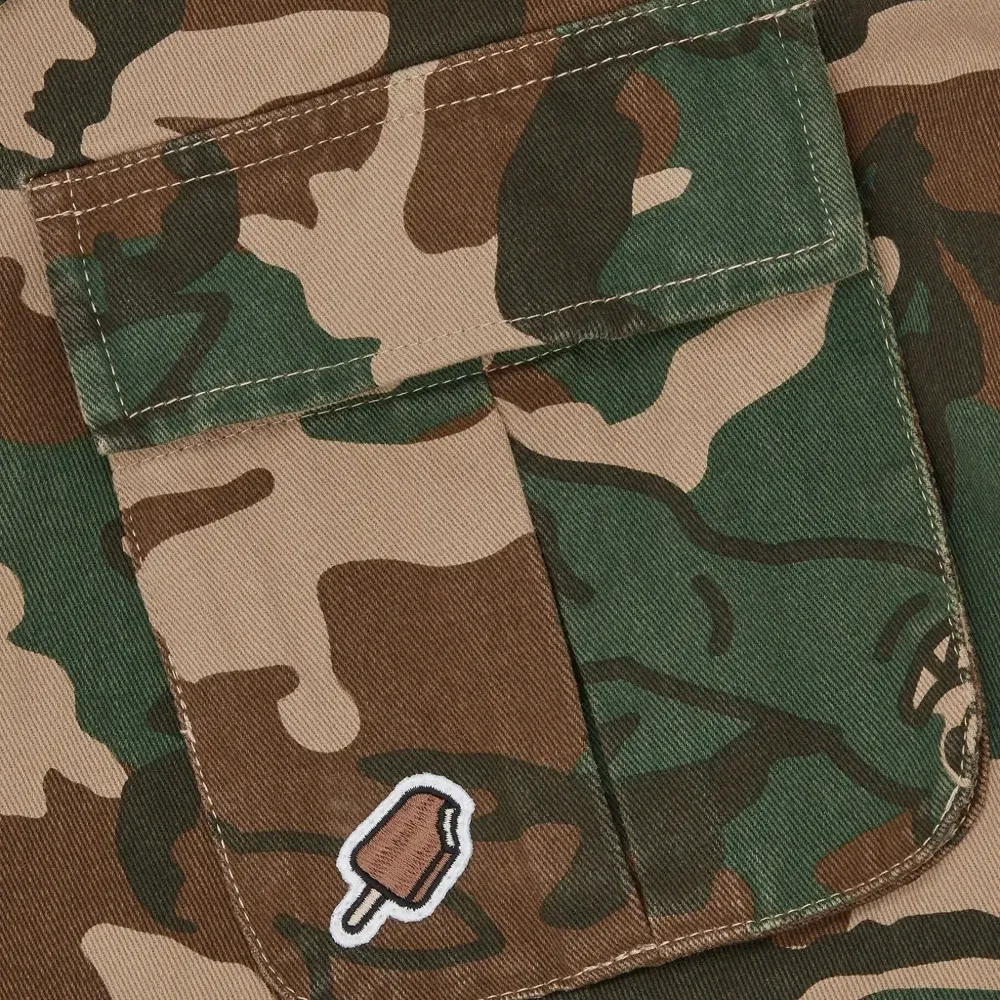 Куртка с камуфляжным узором