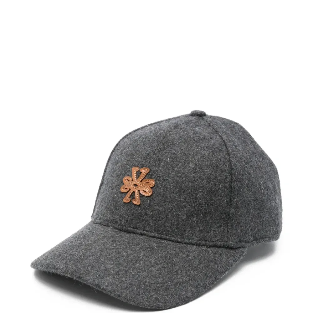 Бейсболка с логотипом