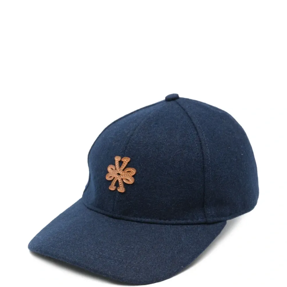 Бейсболка с логотипом