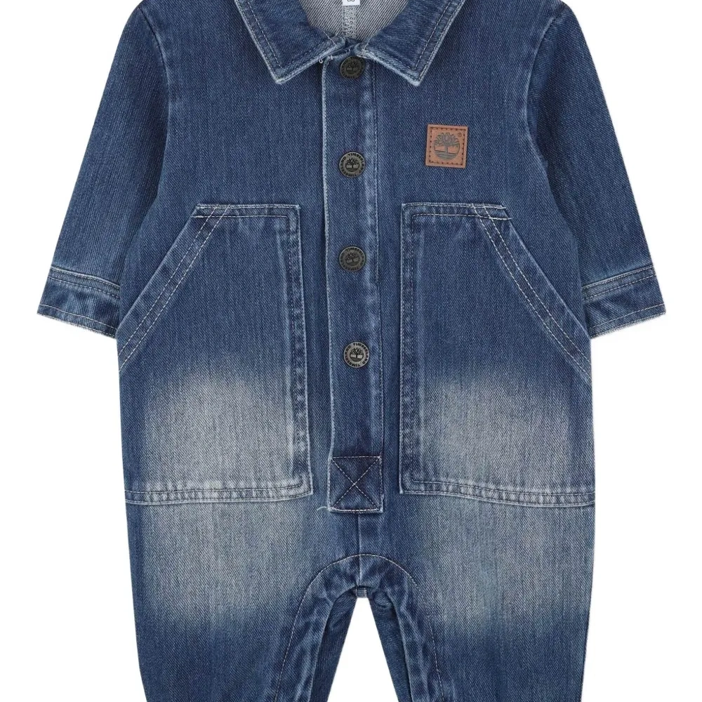 Джинсовый ромпер с накладным карманом