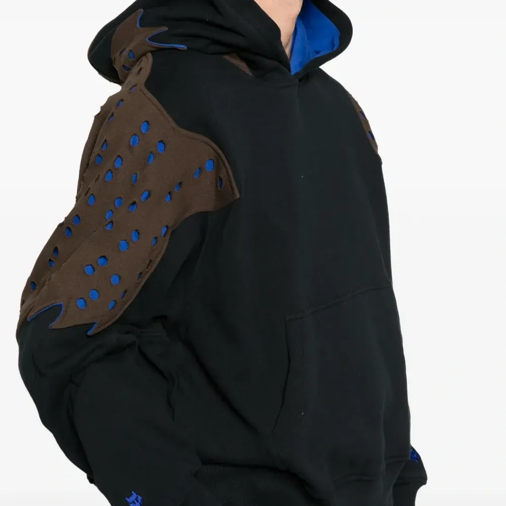 Флисовое худи с перфорированной вставкой