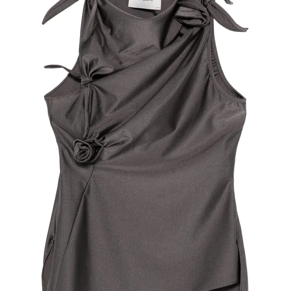 Асимметричный топ с розой