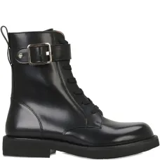 Ботинки на шнуровке с пряжками