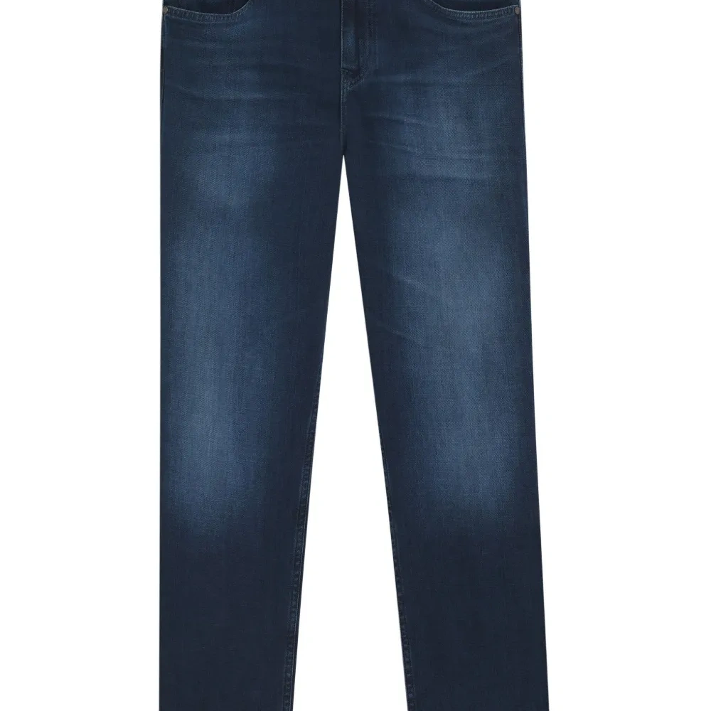 Джинсы с нашивкой-логотипом