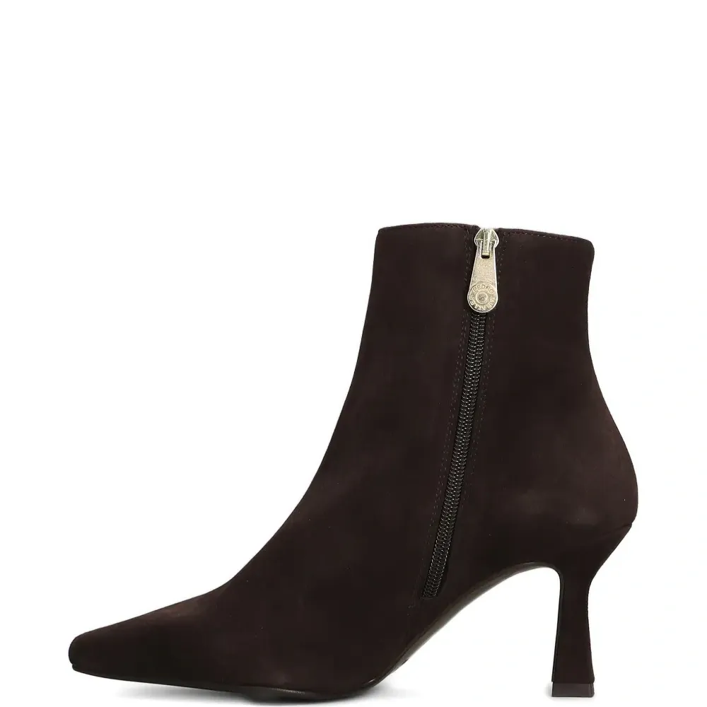 Остроконечные ботинки на молнии Остроконечные ботинки на молнии