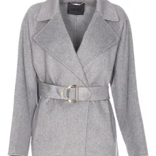 Двубортное пальто с поясом