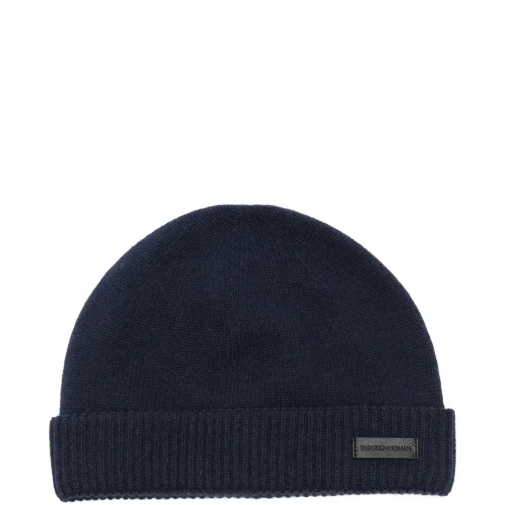 Шапка бини в рубчик с нашивкой-логотипом Шапка бини в рубчик с нашивкой-логотипом