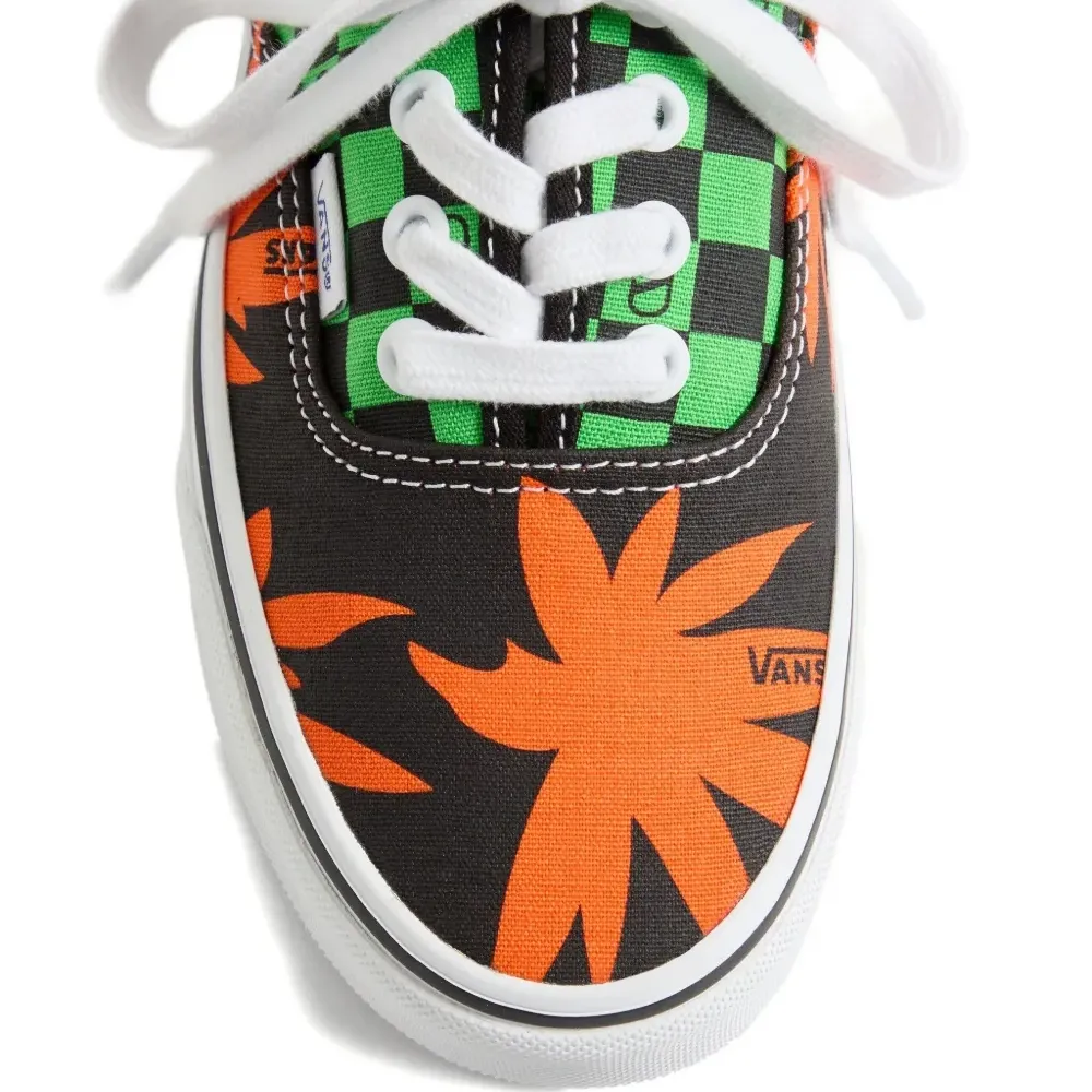 Кеды в клетку из коллаборации с Vans