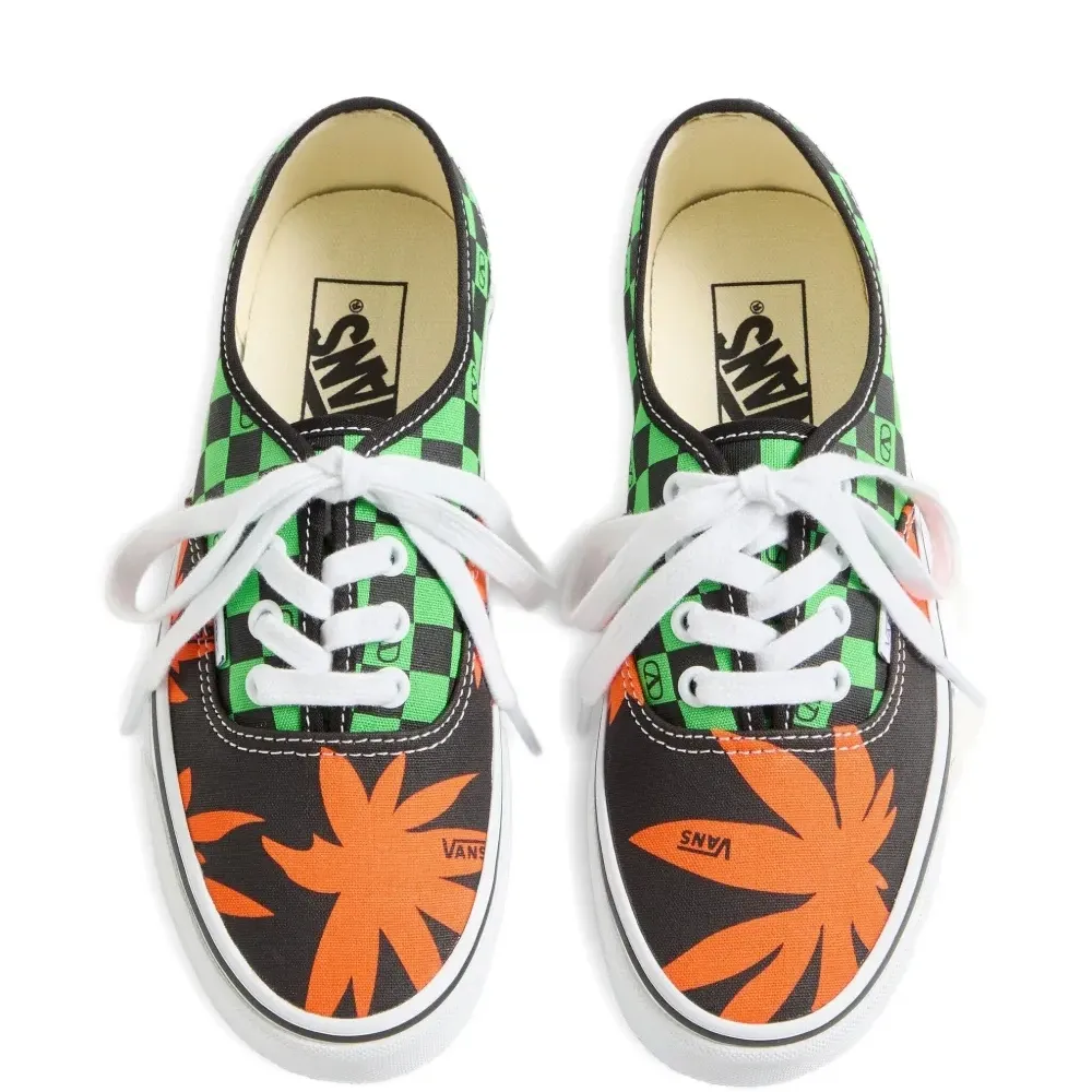 Кеды в клетку из коллаборации с Vans