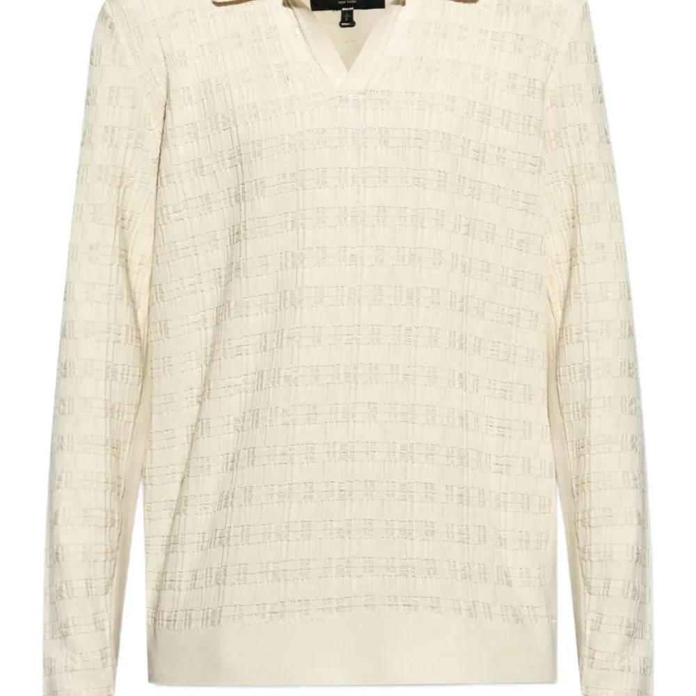 Фактурная футболка с воротником поло