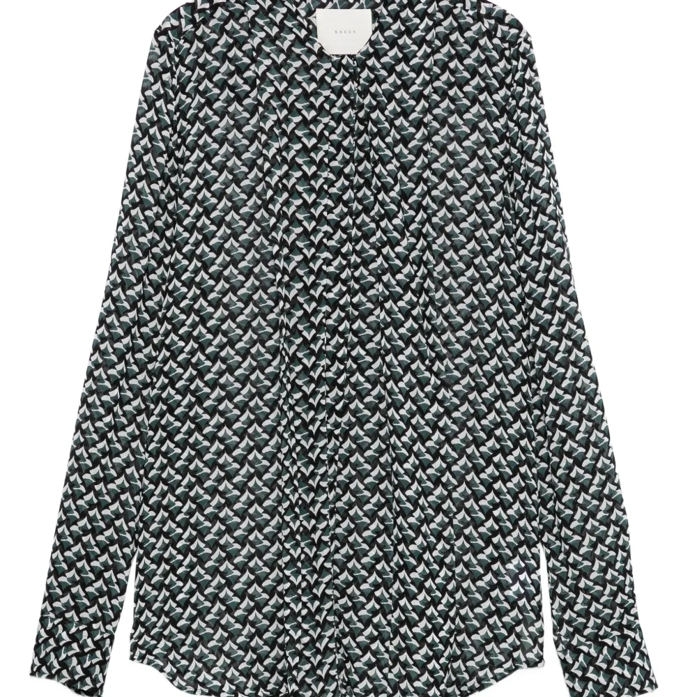 Блузка с геометрическим принтом и завязкой на шее