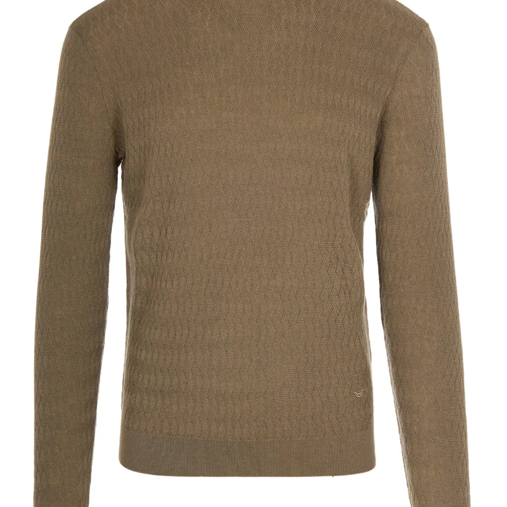 Свитер с узором