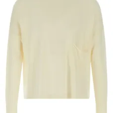 Свитер с круглым вырезом