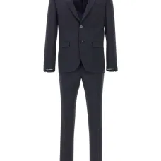 Костюм с однобортным пиджаком