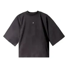 Укороченная футболка с логотипом