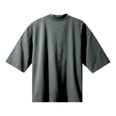 Футболка с логотипом