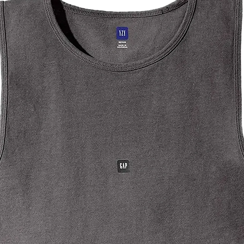 Топ без рукавов