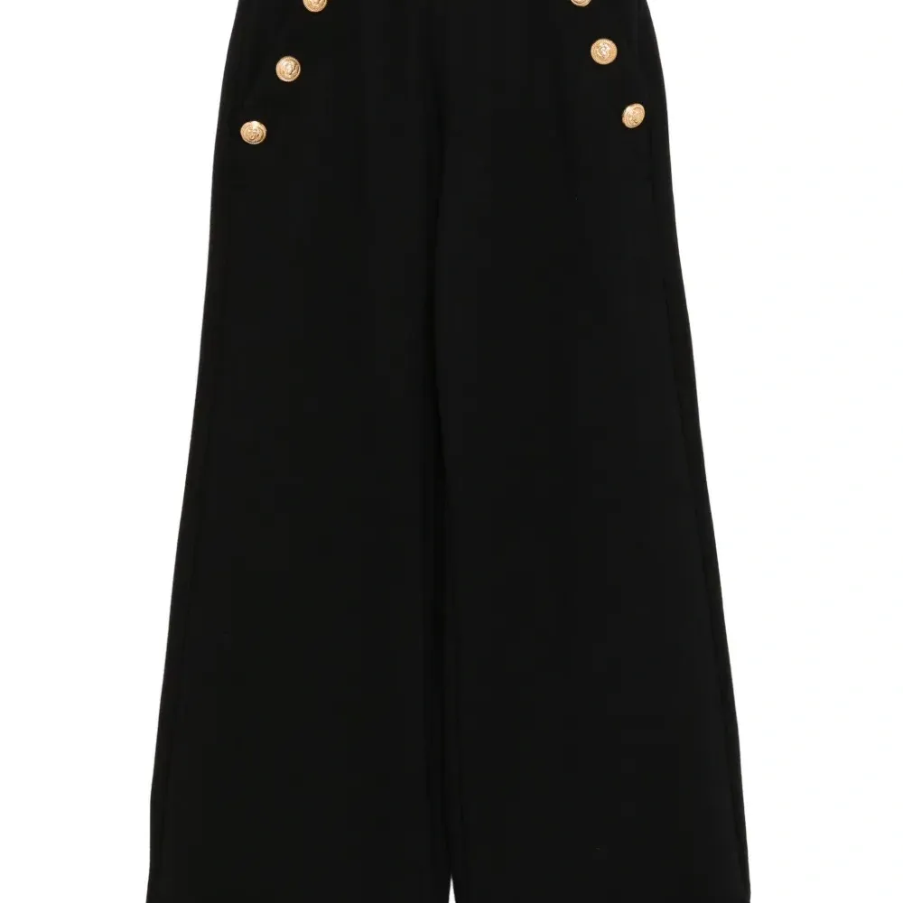 Брюки с карманами