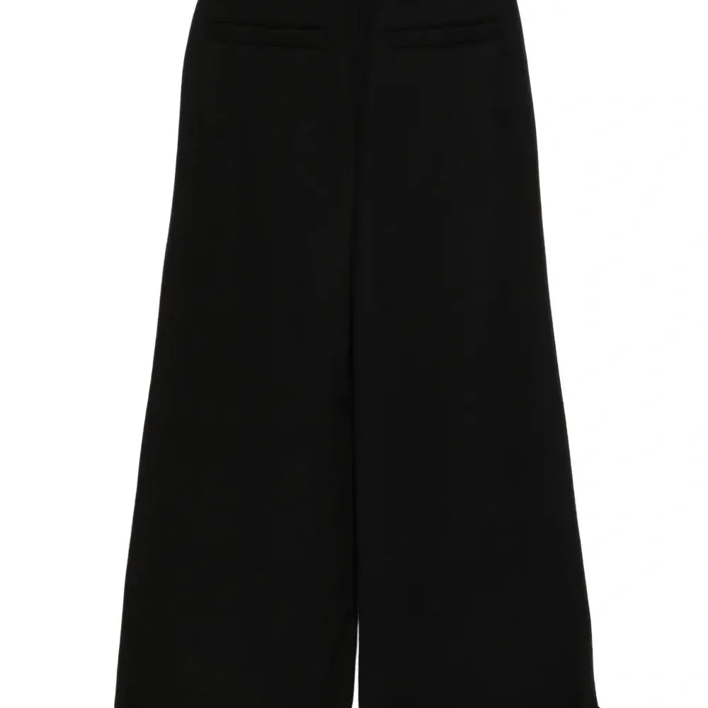 Брюки с карманами