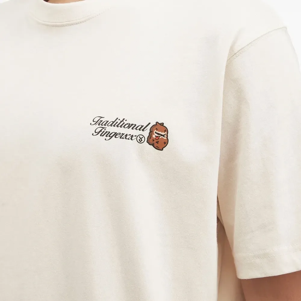 Футболка с вышитым логотипом