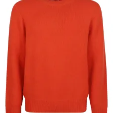 Свитер с круглым вырезом