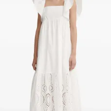 Платье с оборками и вышивкой английским стилем