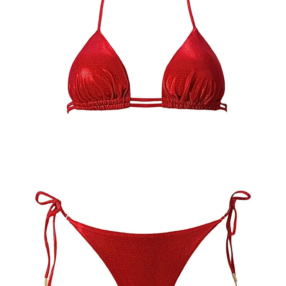 Бикини с треугольными чашками и блестками