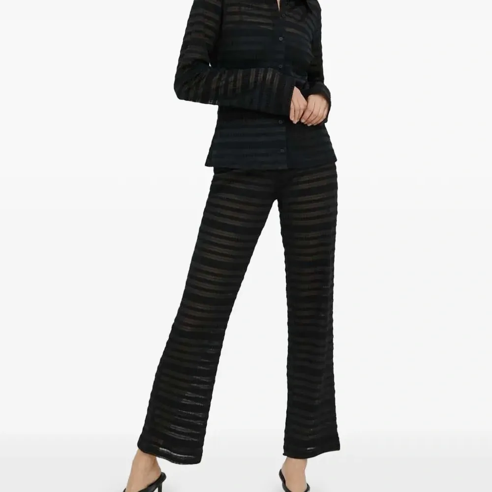 Брюки в полоску