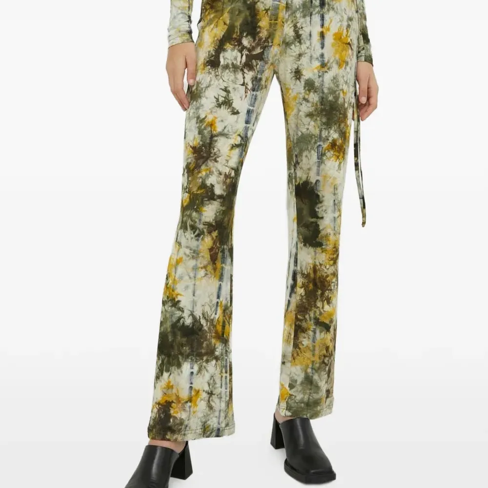 Брюки в технике тай-дай