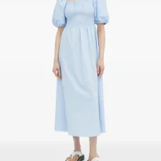 Платье с смокингом и вырезами