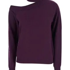 Свитер с открытыми плечами и высоким воротником Свитер с открытыми плечами и высоким воротником