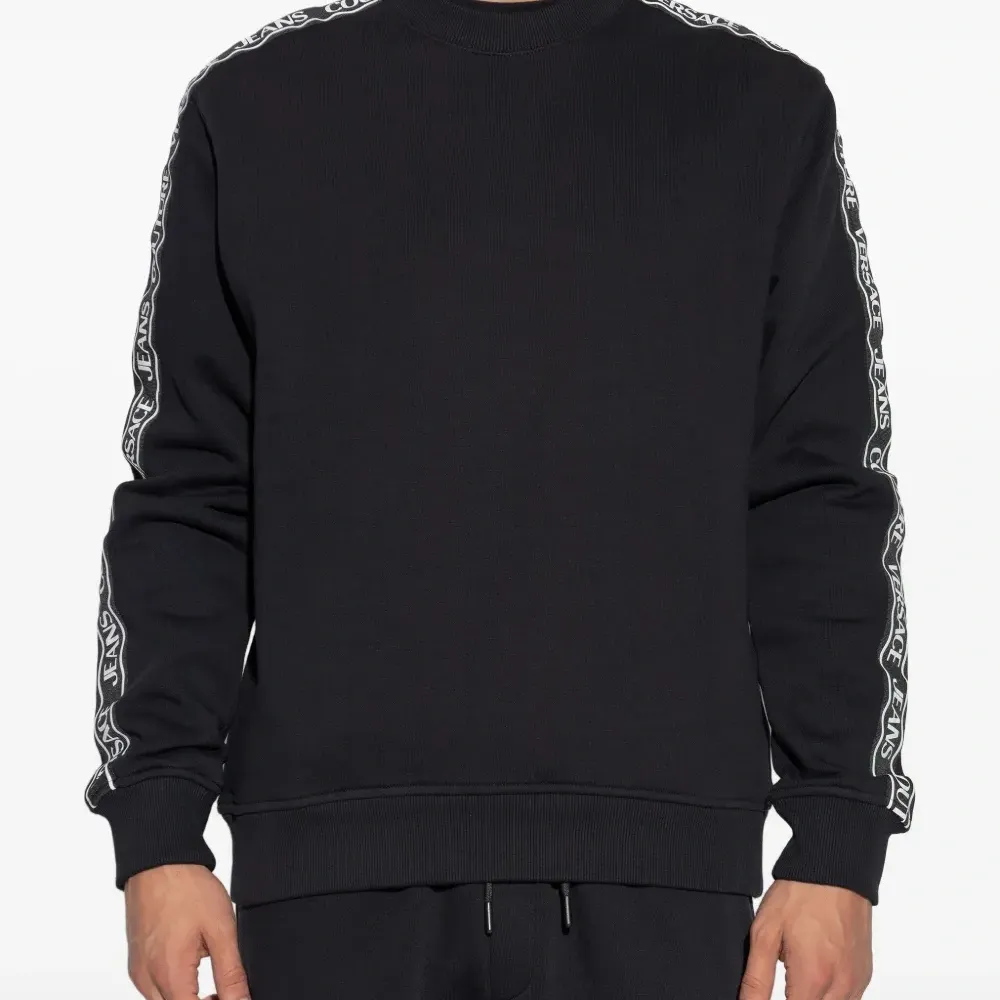 Толстовка с логотипом